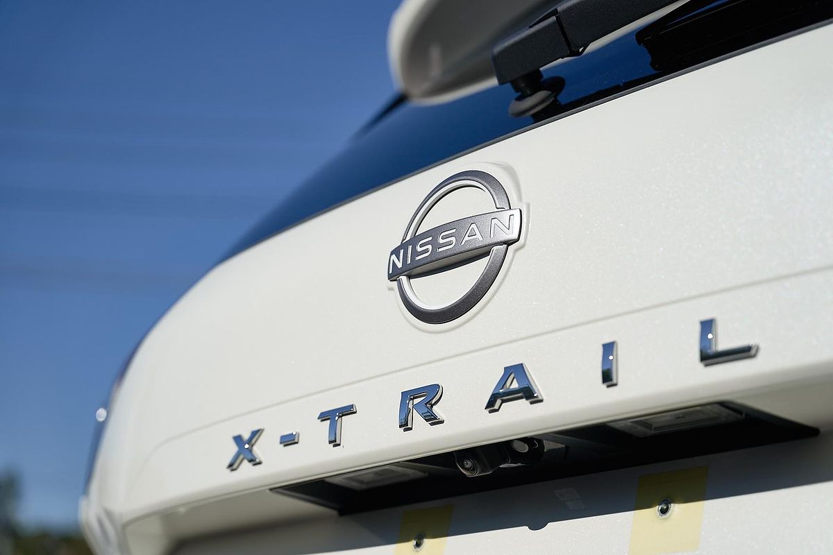 2024 Nissan X-TRAIL ST-L T33
