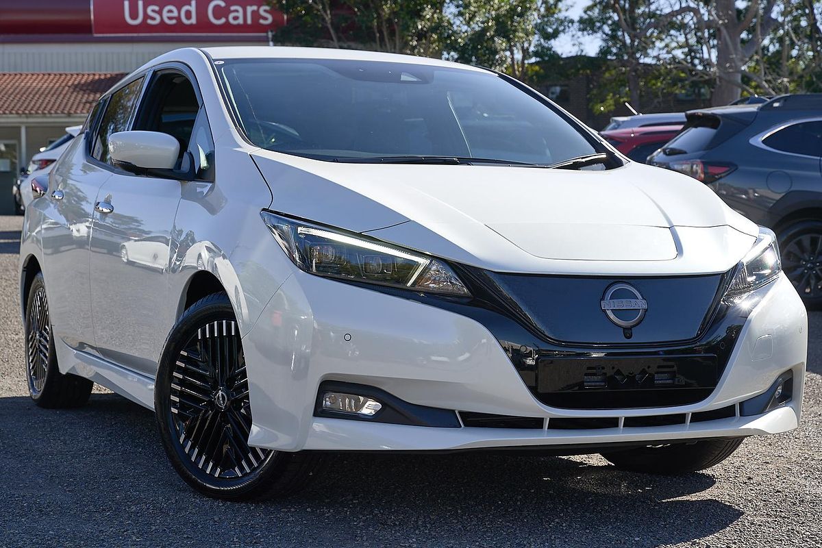 2023 Nissan LEAF ZE1