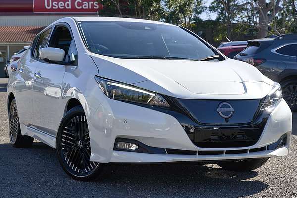 2023 Nissan LEAF ZE1