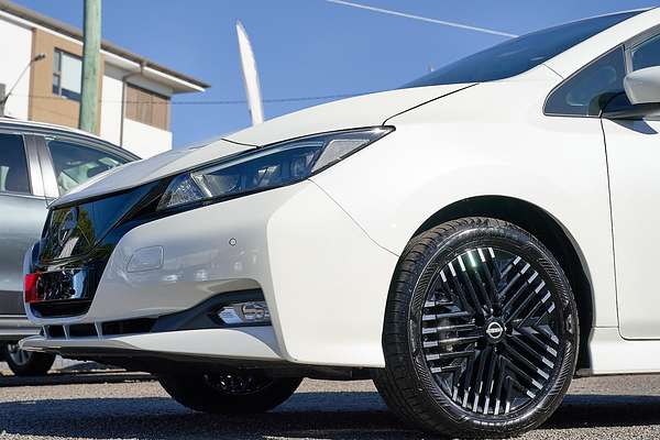 2023 Nissan LEAF ZE1