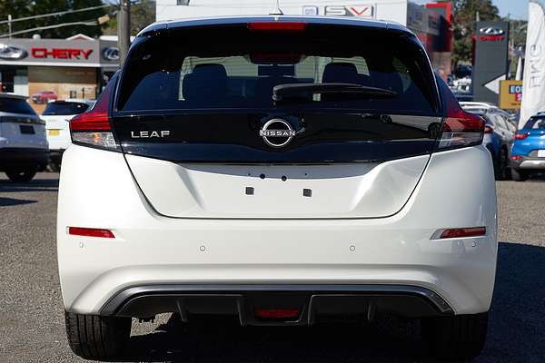 2023 Nissan LEAF ZE1