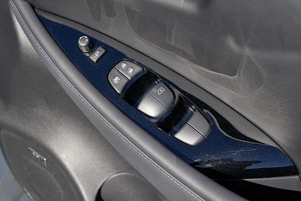 2023 Nissan LEAF ZE1