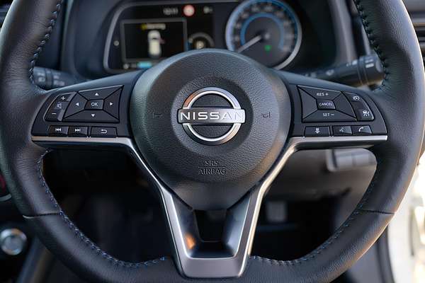 2023 Nissan LEAF ZE1