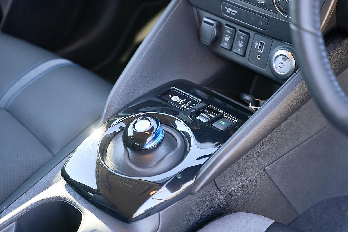 2023 Nissan LEAF ZE1