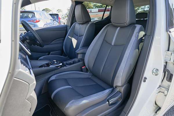 2023 Nissan LEAF ZE1