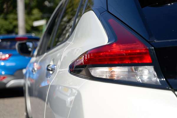 2023 Nissan LEAF ZE1