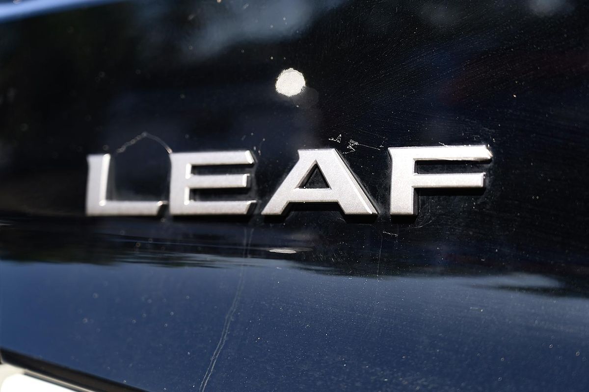 2023 Nissan LEAF ZE1