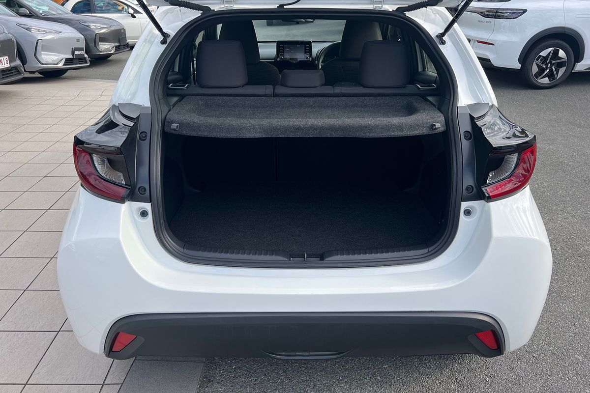 2021 Toyota Yaris Ascent Sport MXPA10R