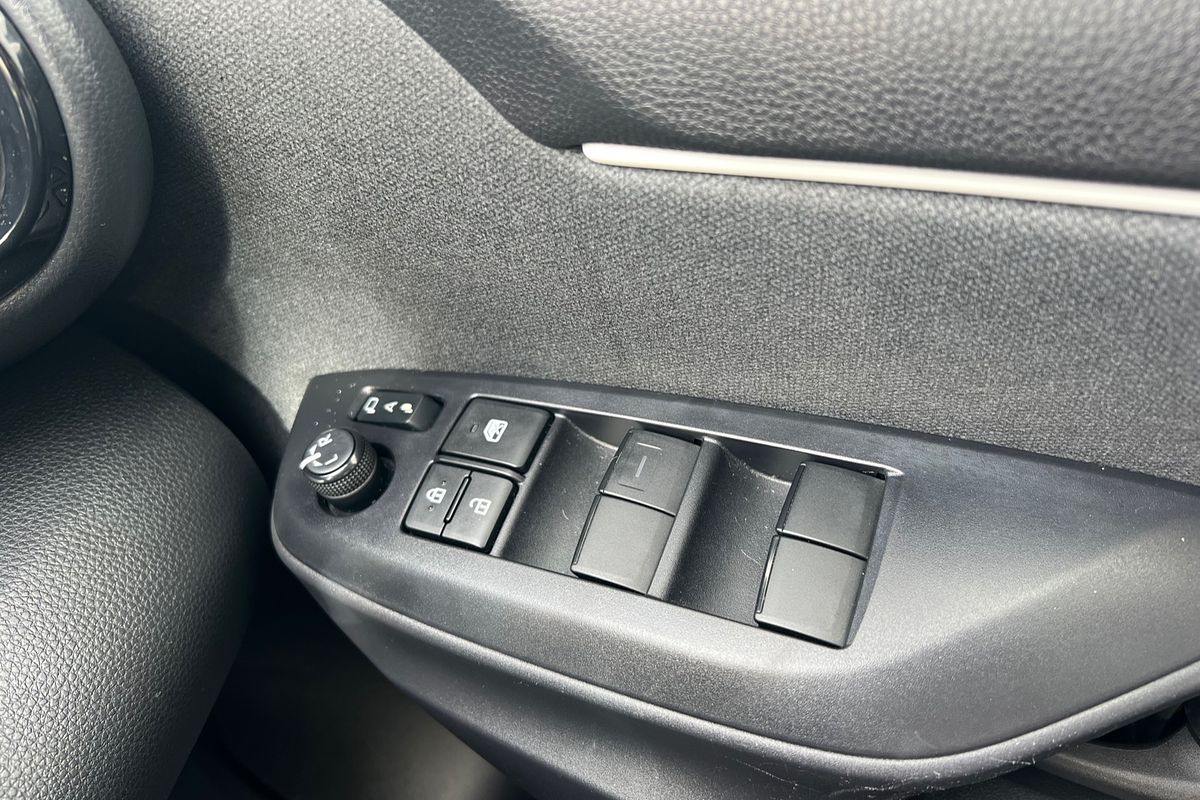 2021 Toyota Yaris Ascent Sport MXPA10R