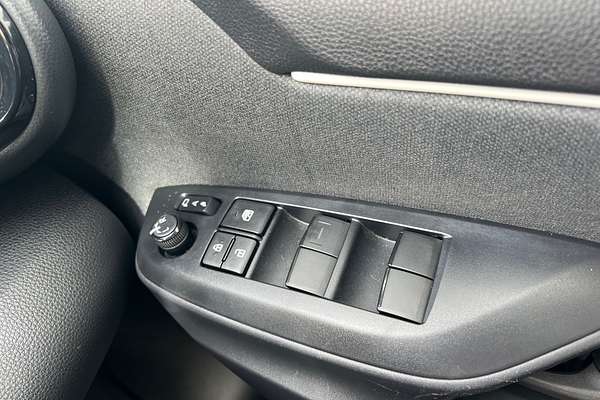 2021 Toyota Yaris Ascent Sport MXPA10R