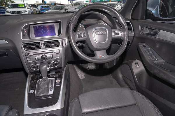 2010 Audi Q5 FSI 8R