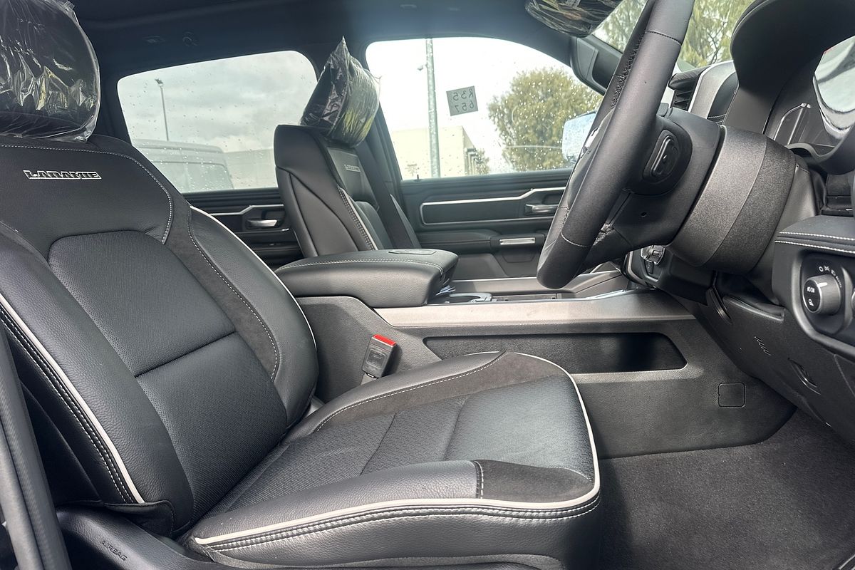 2025 RAM 1500 Laramie Sport Hurricane SO RamBox DT 4X4 SWB