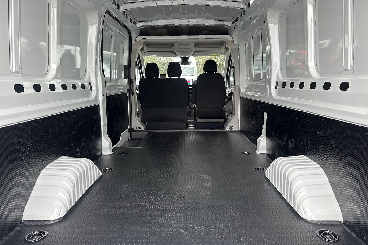 2024 LDV Deliver 9 LWB