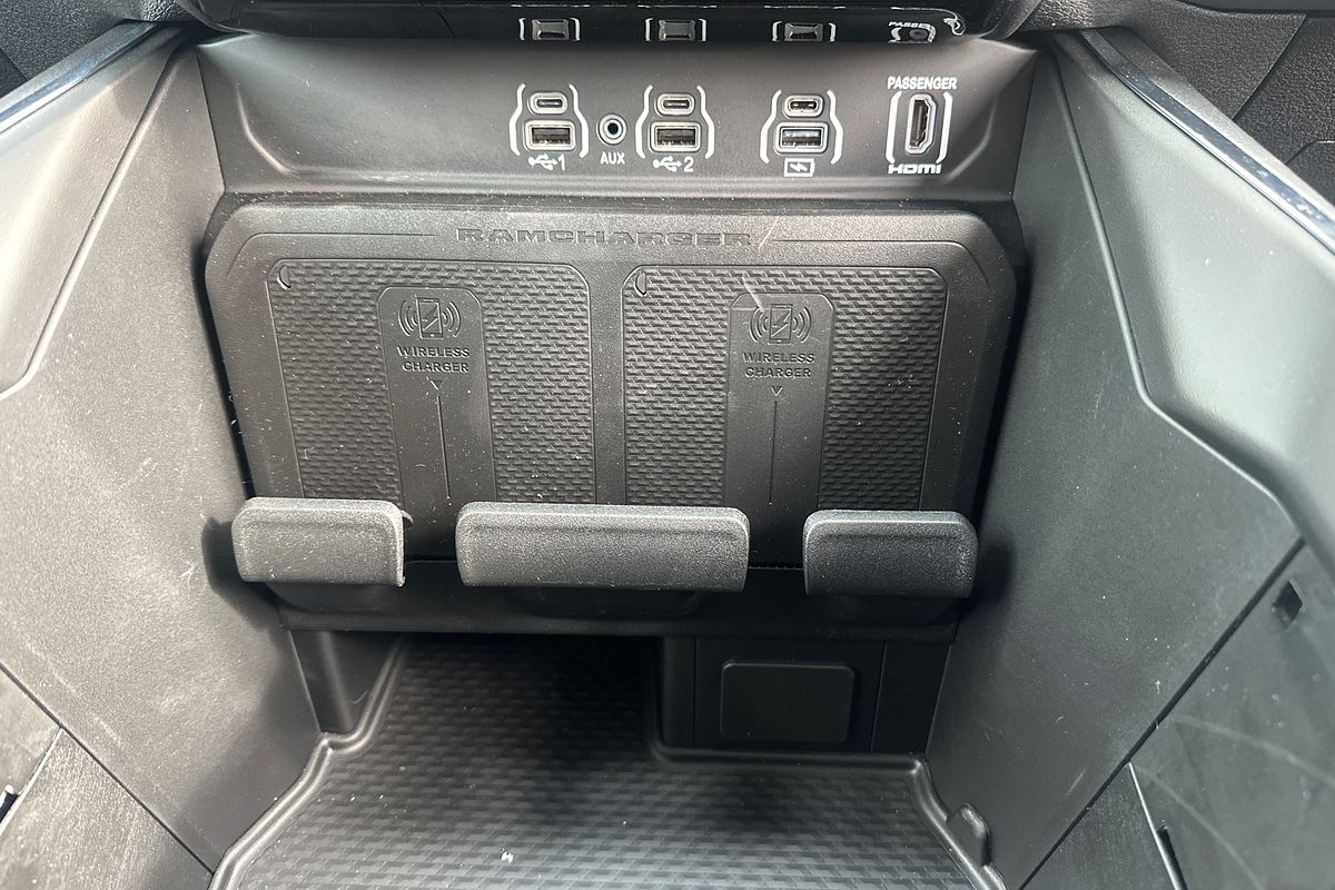 2025 RAM 1500 Laramie Sport Hurricane SO RamBox DT 4X4 SWB