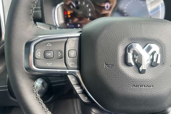 2025 RAM 1500 Laramie Sport Hurricane SO RamBox DT 4X4 SWB