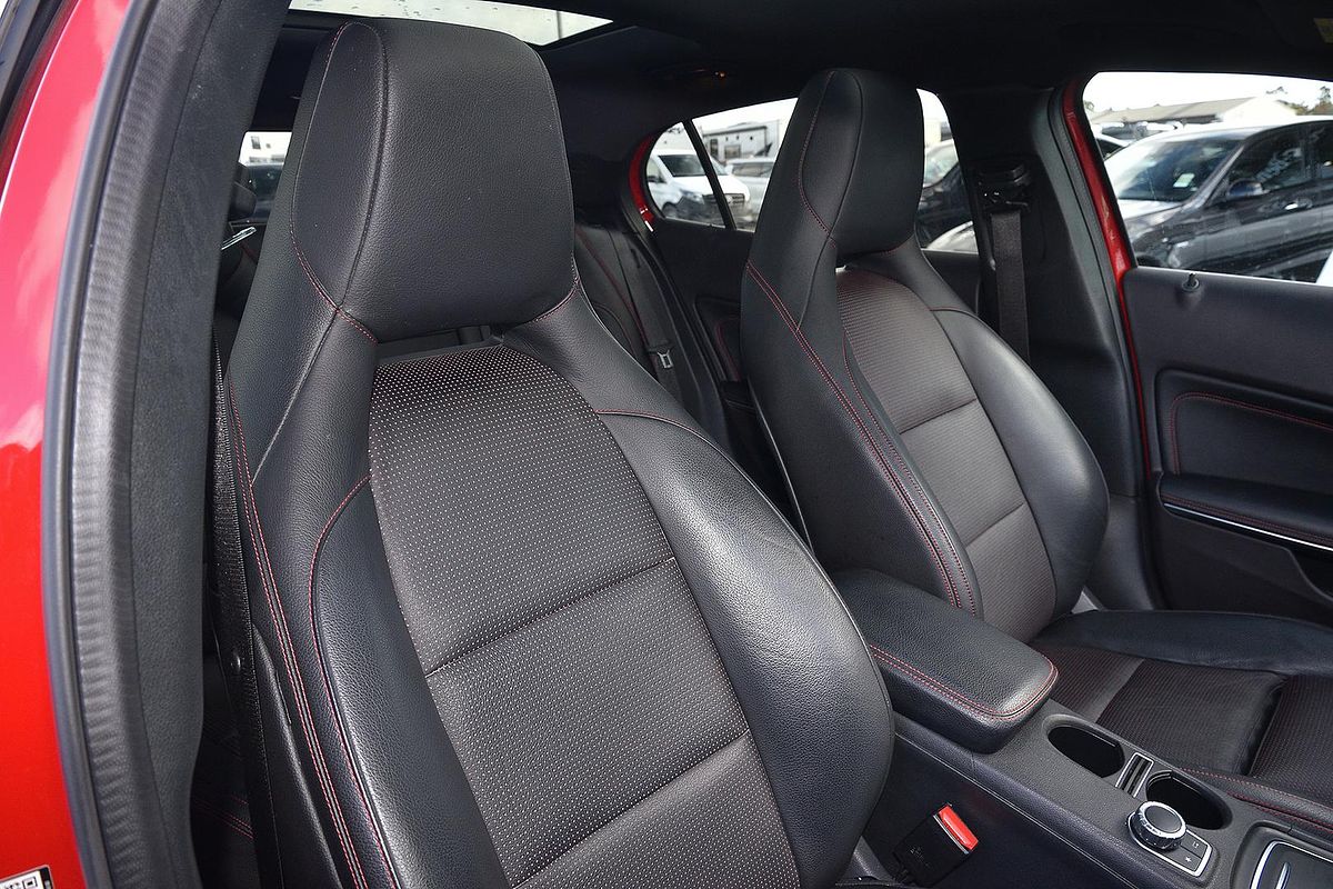 2017 Mercedes-Benz GLA-Class GLA250 X156