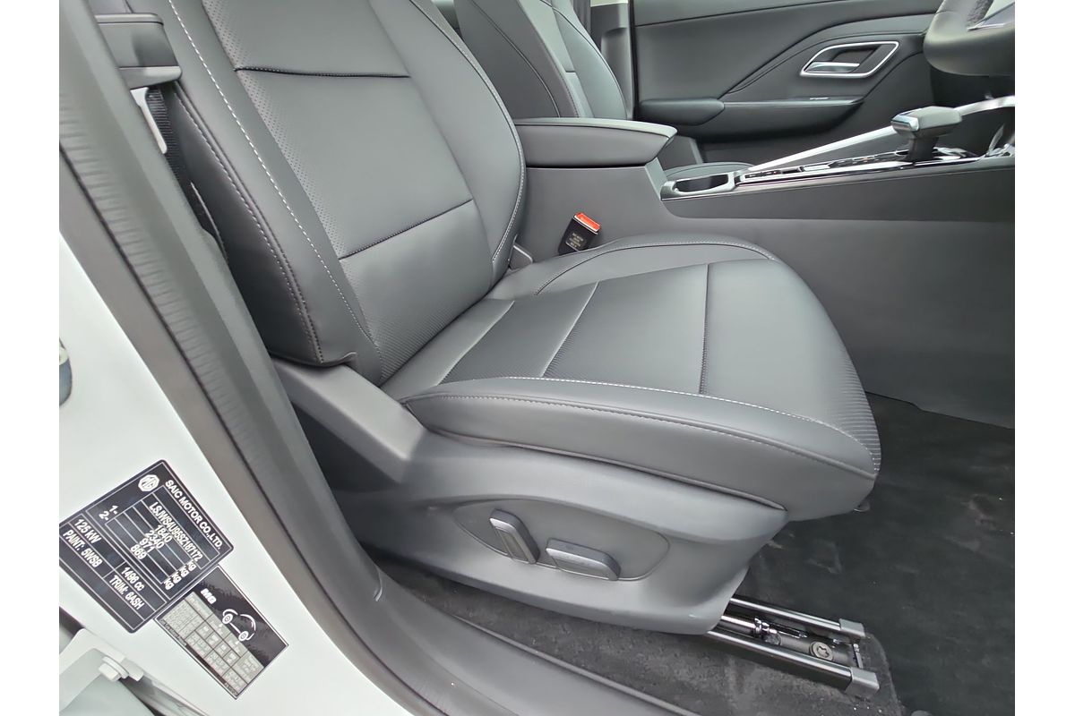 2025 MG ZS Essence Turbo ZS32