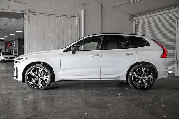 2021 Volvo XC60 B6 R-Design