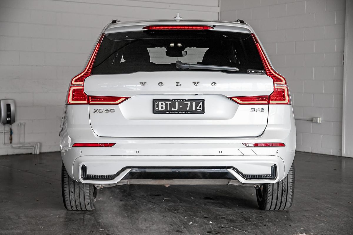 2021 Volvo XC60 B6 R-Design