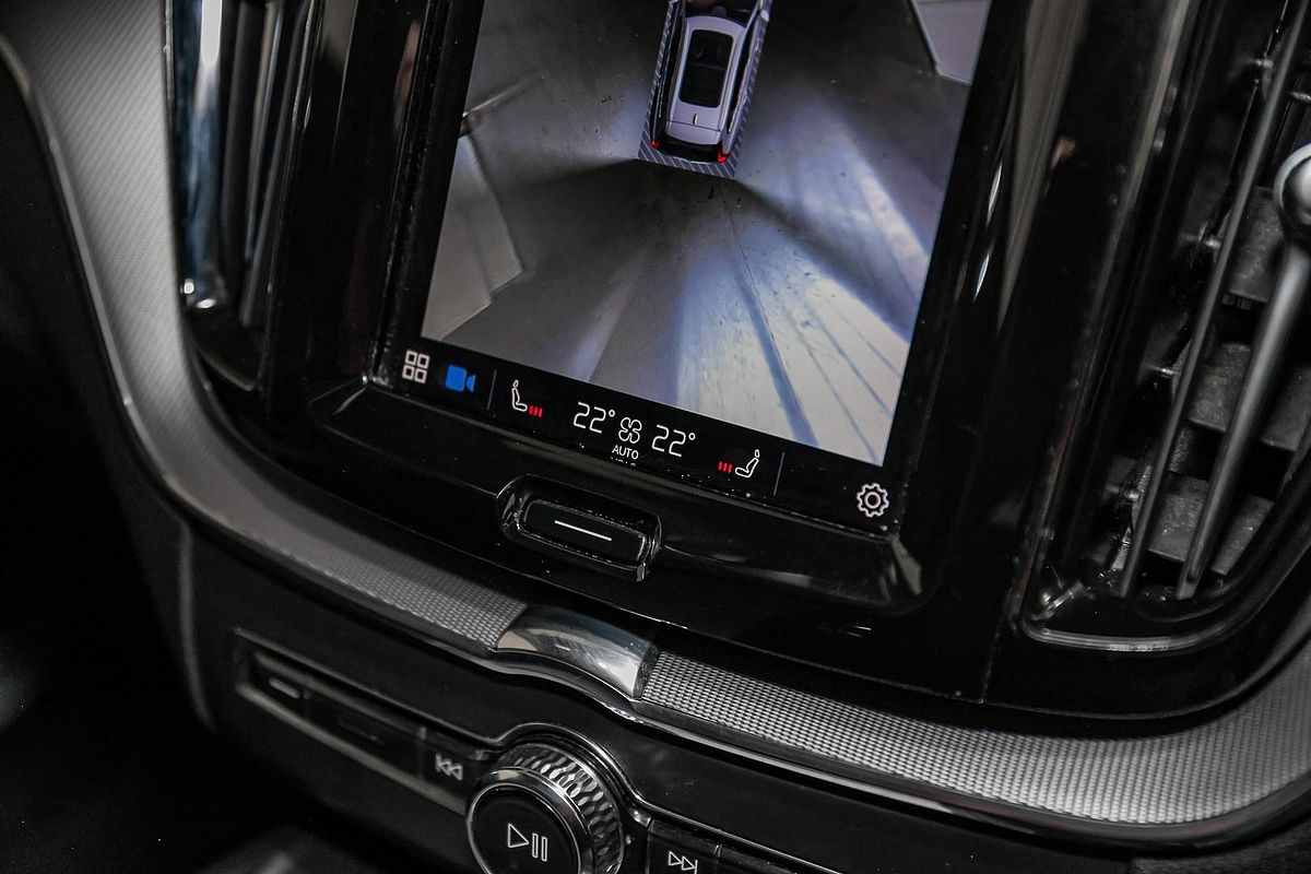 2021 Volvo XC60 B6 R-Design