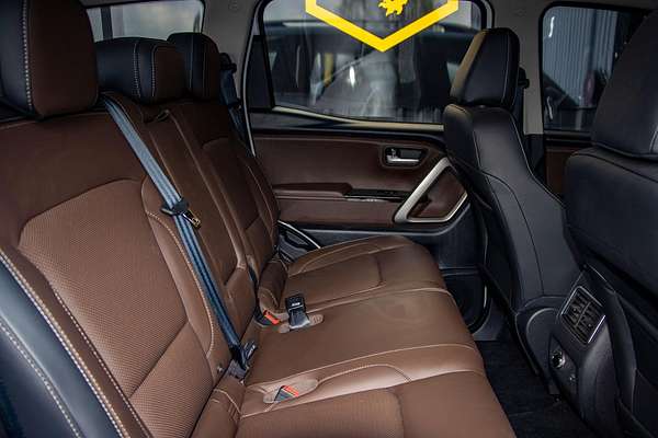 2024 Mahindra Scorpio Z8L