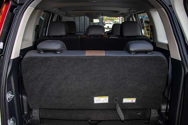 2024 Mahindra Scorpio Z8L