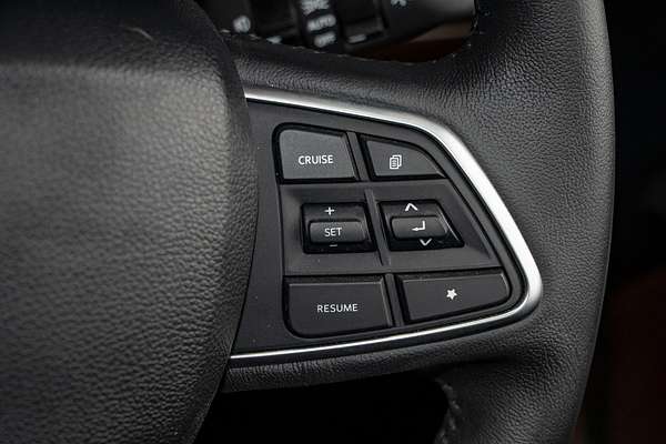 2024 Mahindra Scorpio Z8L
