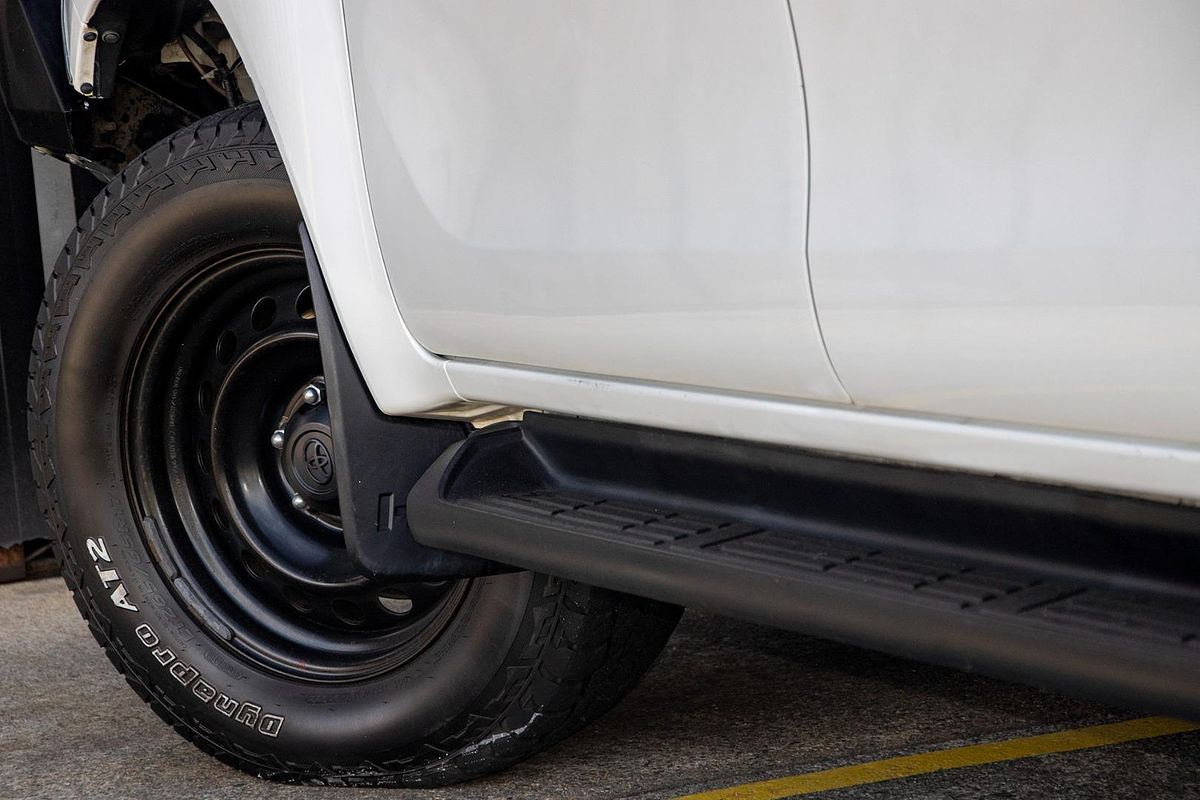 2019 Toyota Hilux SR GUN126R 4X4