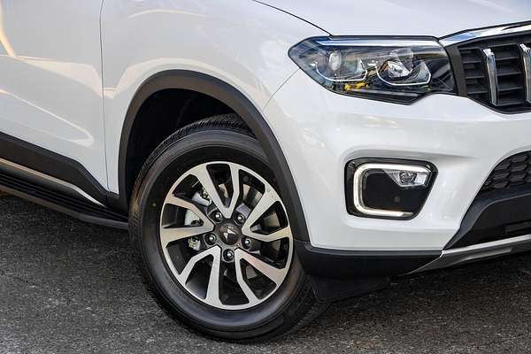 2024 Mahindra Scorpio Z8L