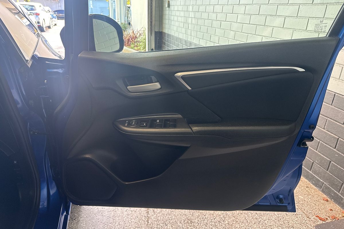 2016 Honda Jazz VTi GF
