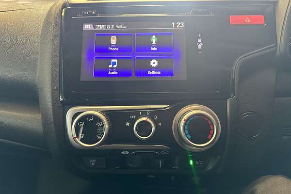 2016 Honda Jazz VTi GF