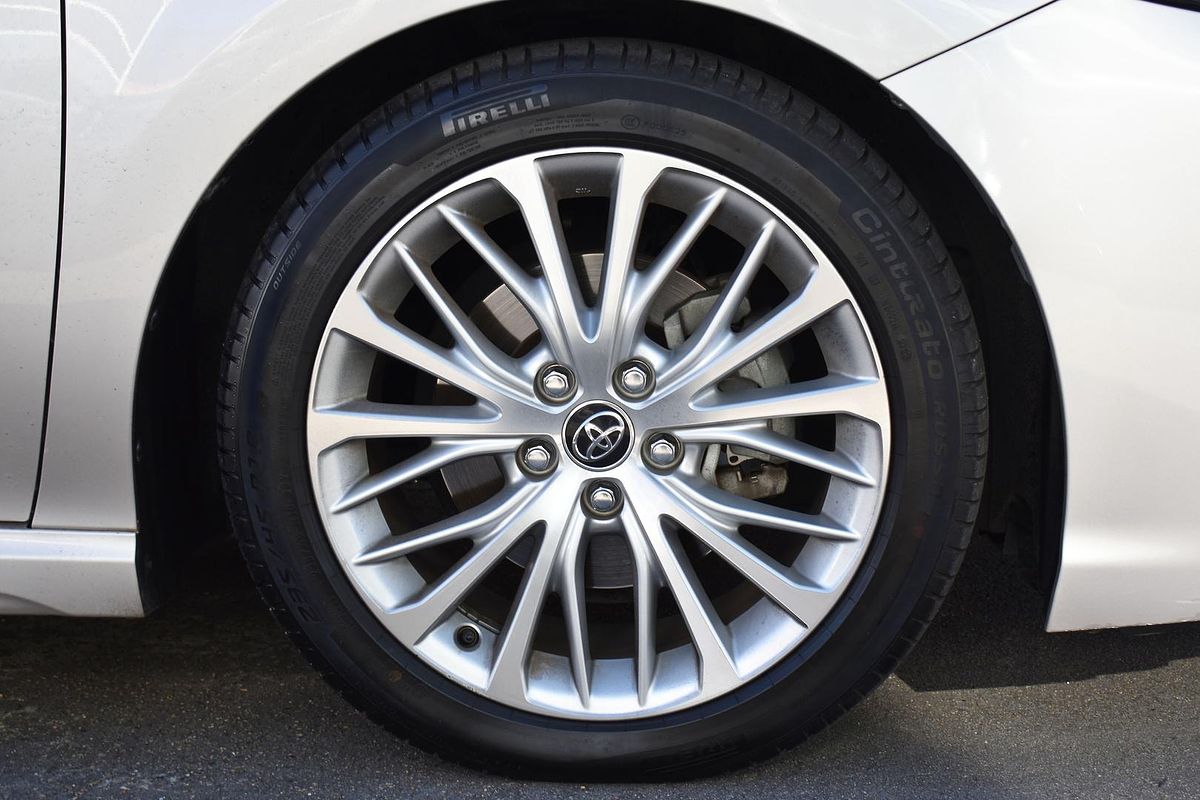 2018 Toyota Camry SX GSV70R