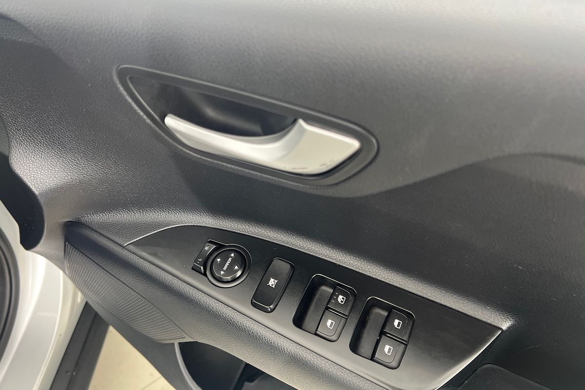2022 Kia Stonic S YB
