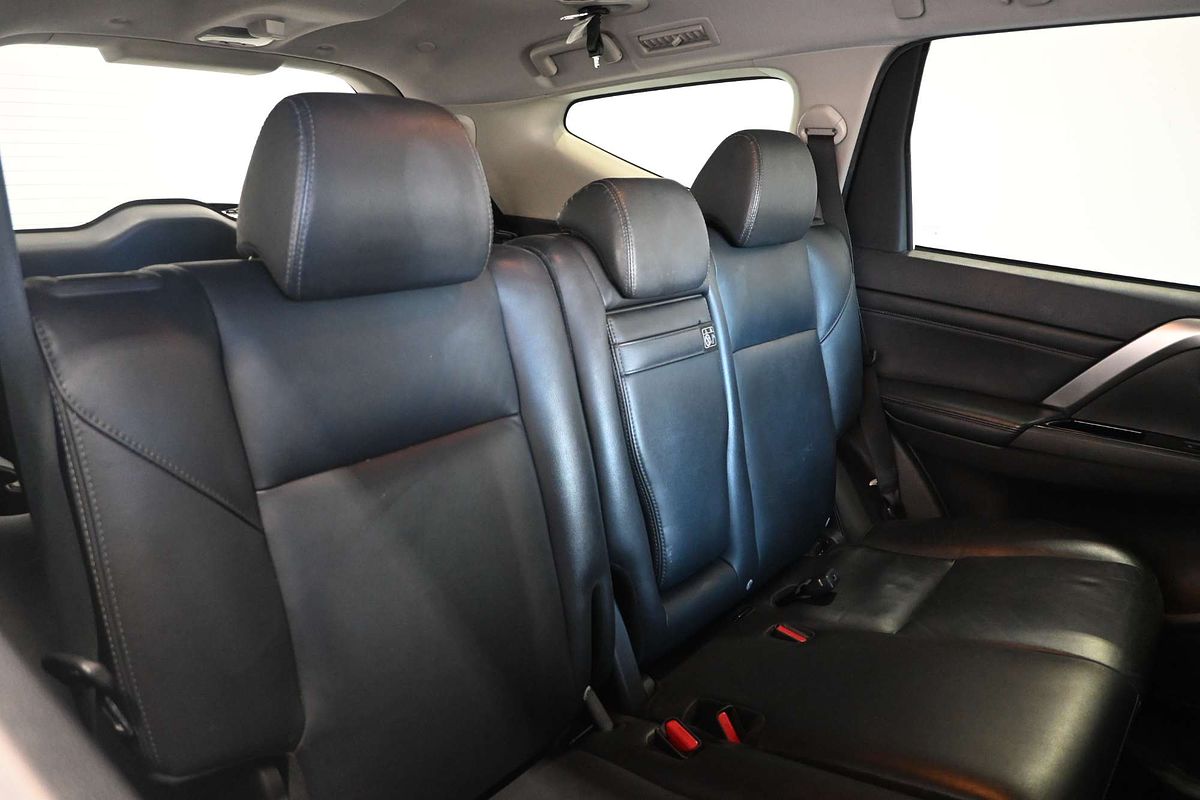 2020 Mitsubishi Pajero Sport GLX QF