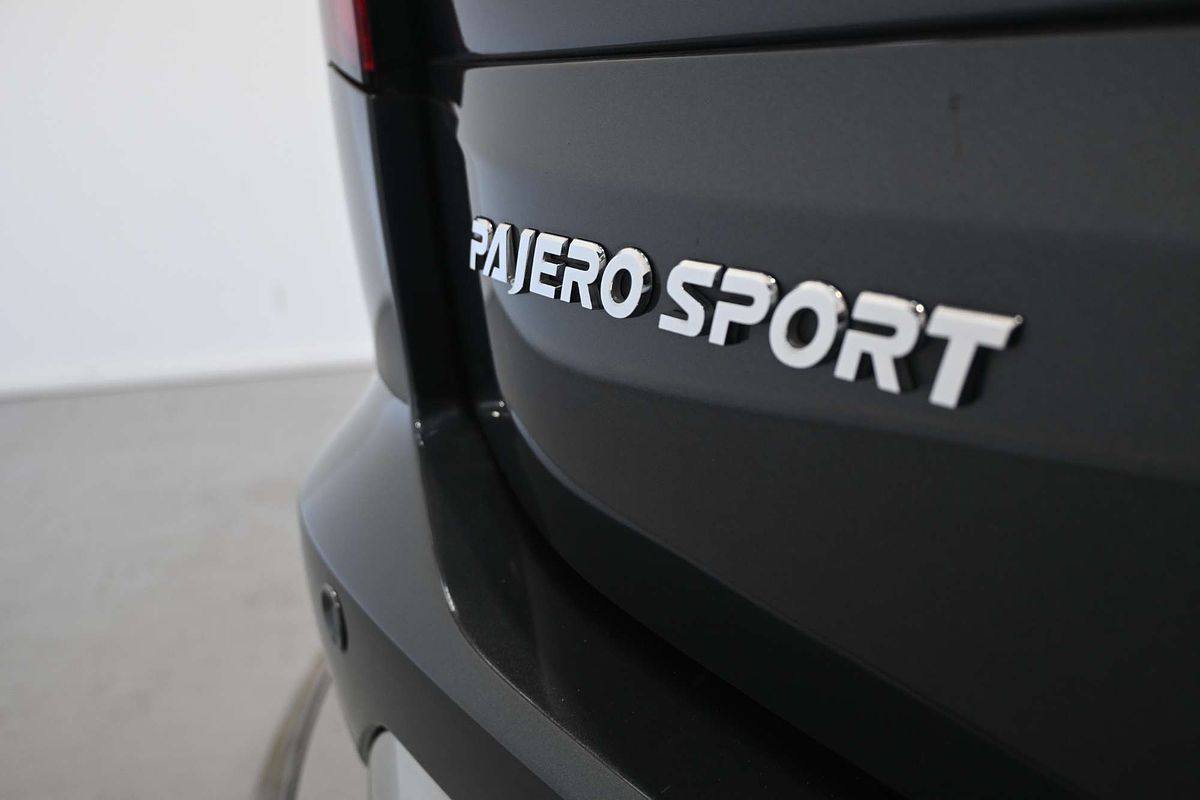 2020 Mitsubishi Pajero Sport GLX QF