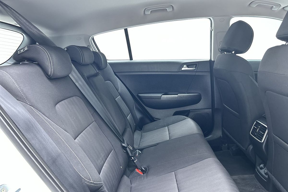 2020 Kia Sportage S QL