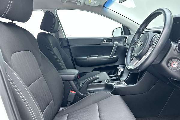 2020 Kia Sportage S QL
