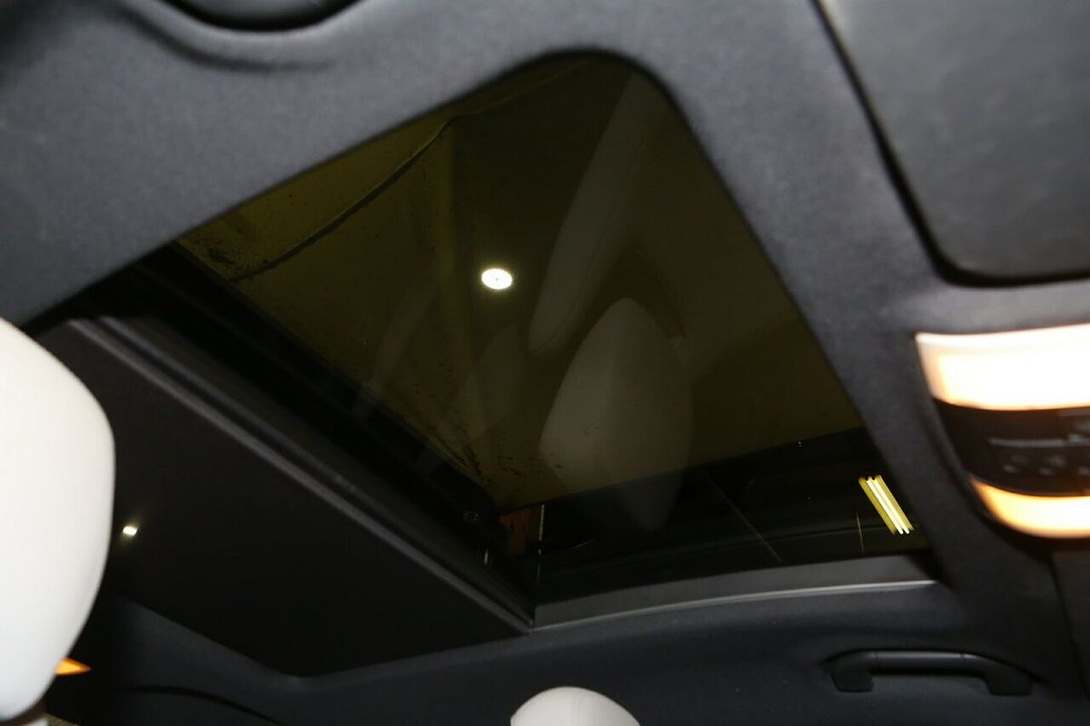 2010 Mercedes-Benz E-Class E250 CGI Elegance C207