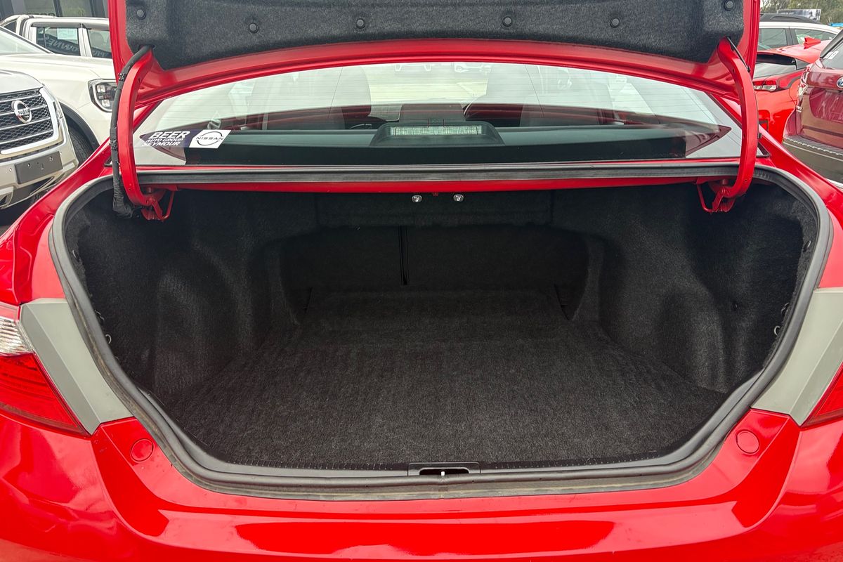 2017 Toyota Camry Altise ASV50R