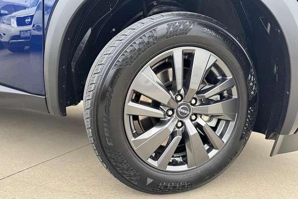 2022 Nissan Pathfinder ST-L R53