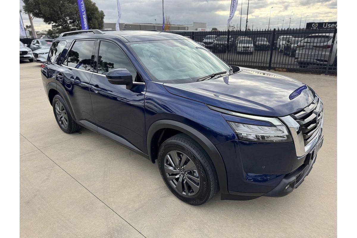 2022 Nissan Pathfinder ST-L R53