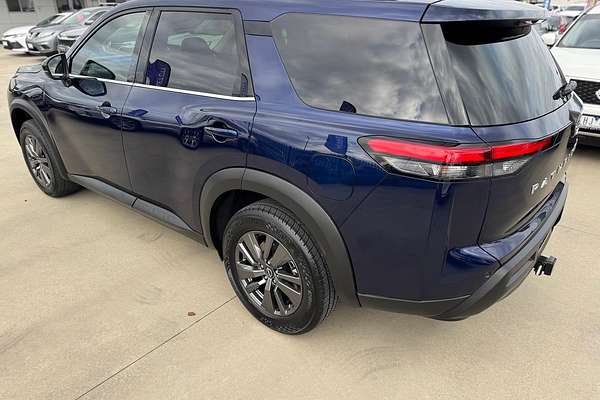 2022 Nissan Pathfinder ST-L R53