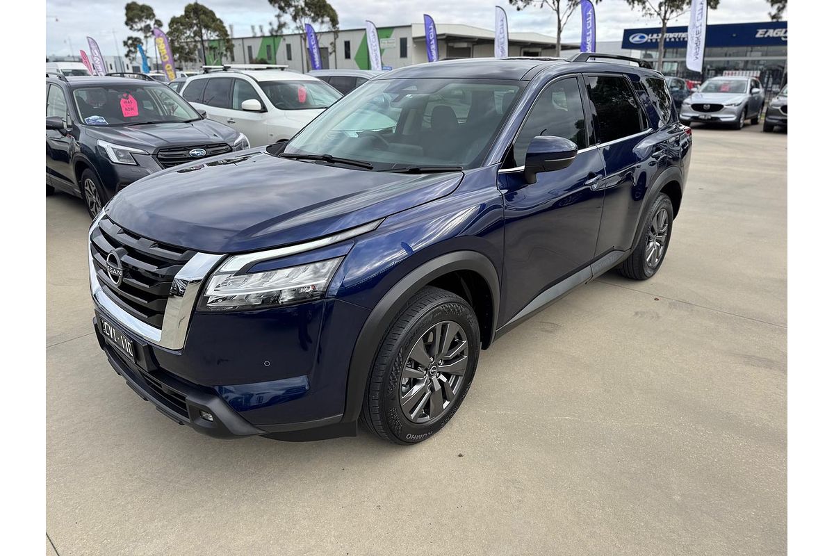 2022 Nissan Pathfinder ST-L R53