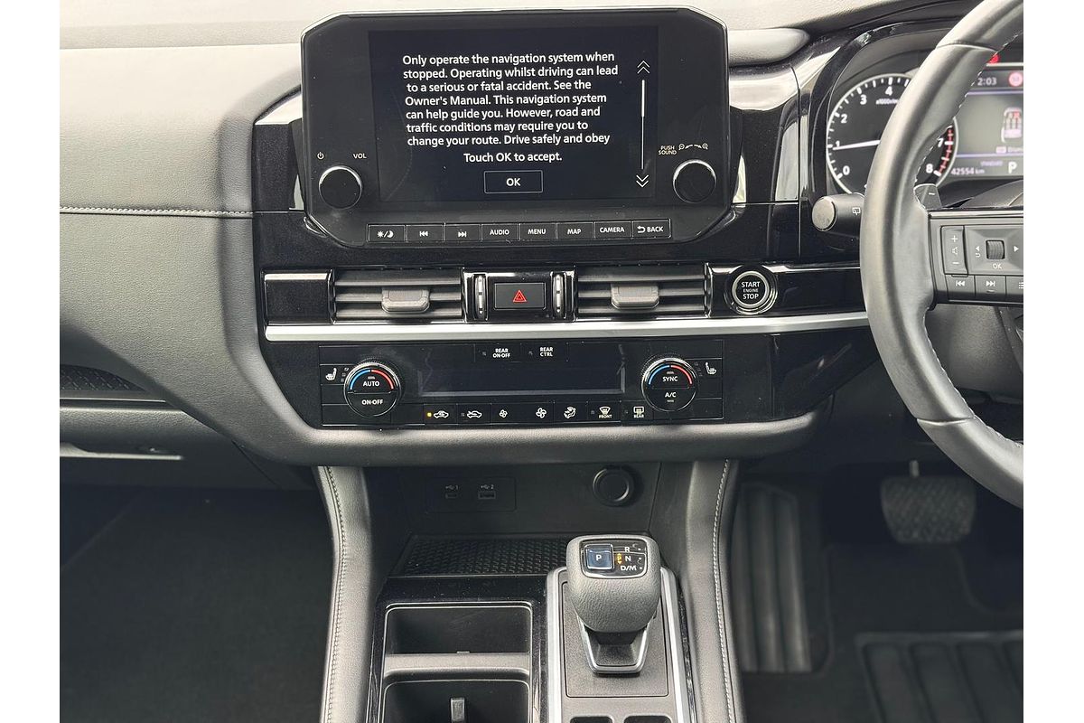 2022 Nissan Pathfinder ST-L R53