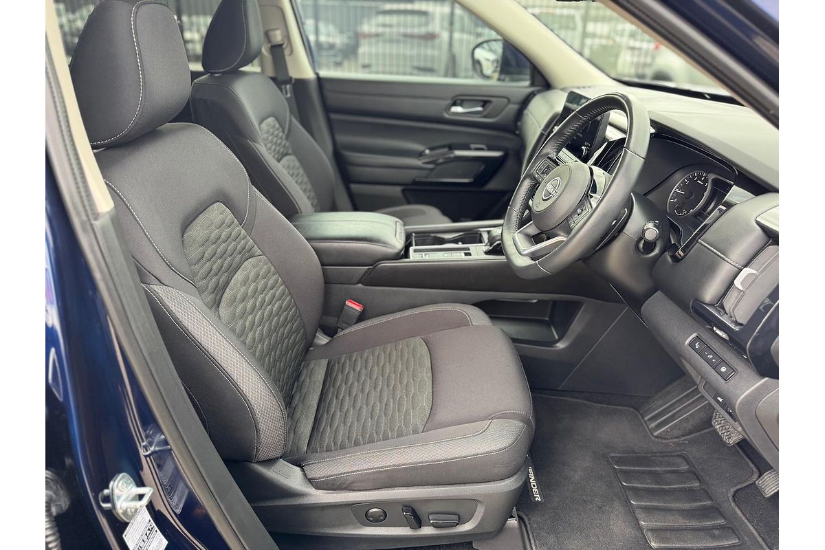 2022 Nissan Pathfinder ST-L R53