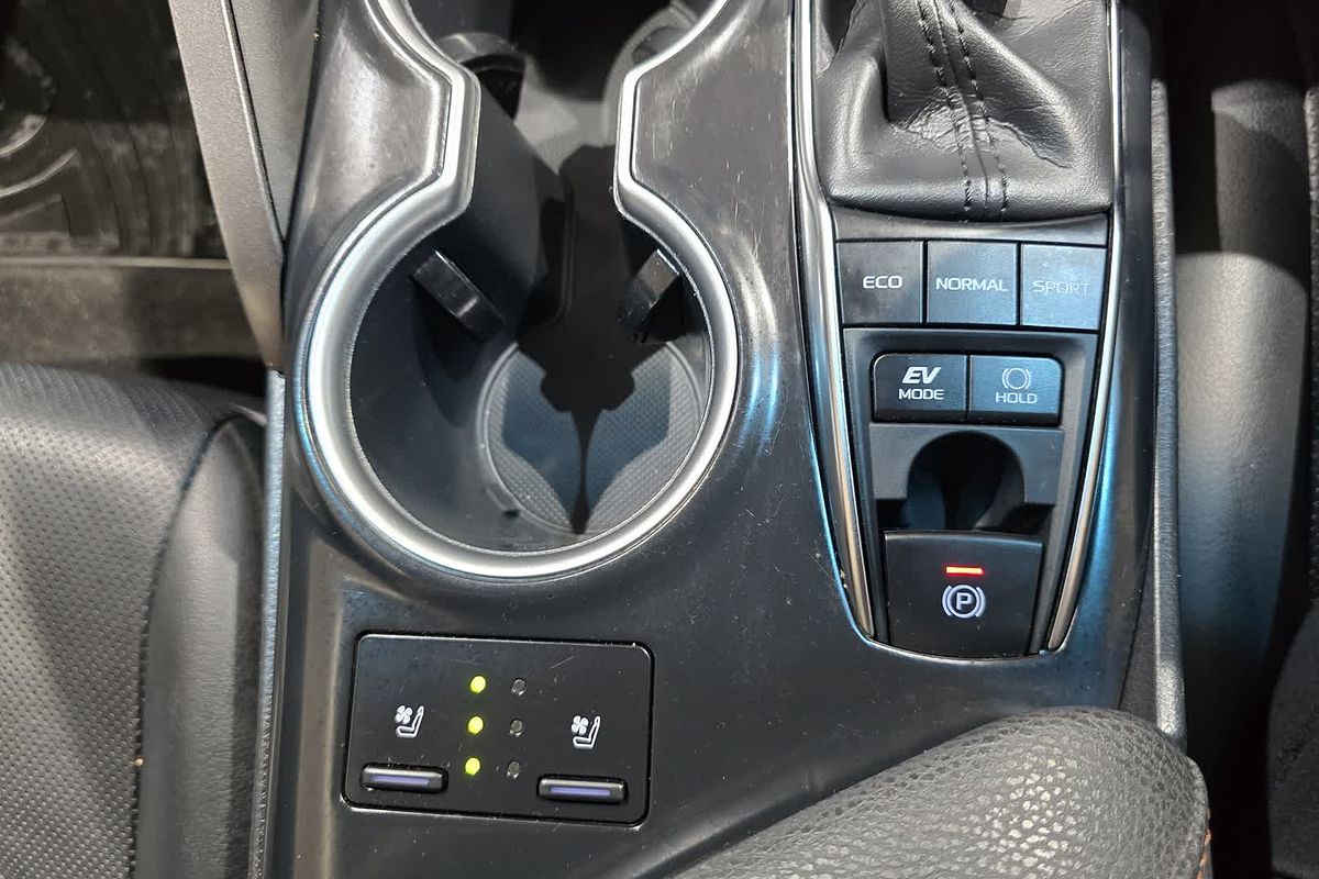 2020 Toyota Camry SL AXVH71R