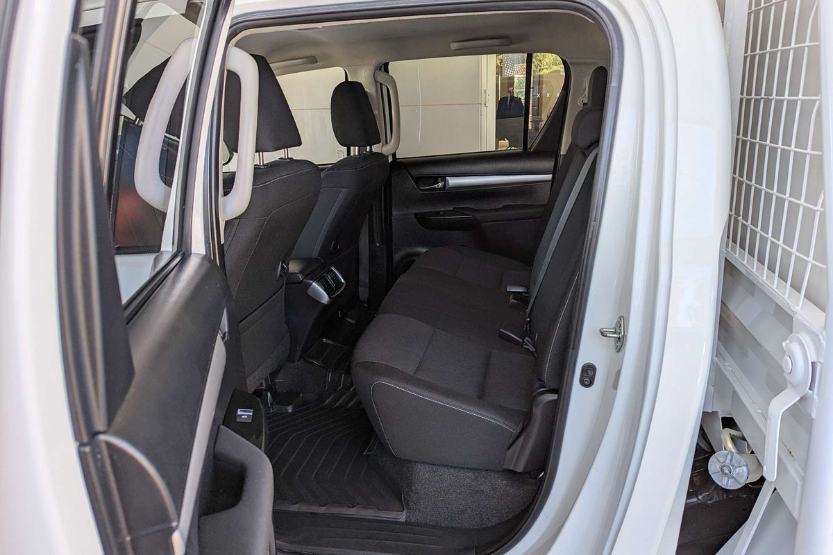2022 Toyota Hilux SR5 GUN126R 4X4