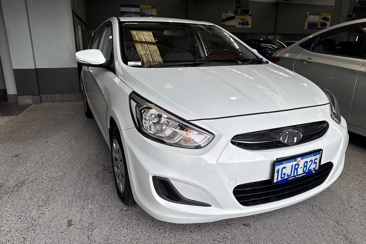 2017 Hyundai Accent Active RB4
