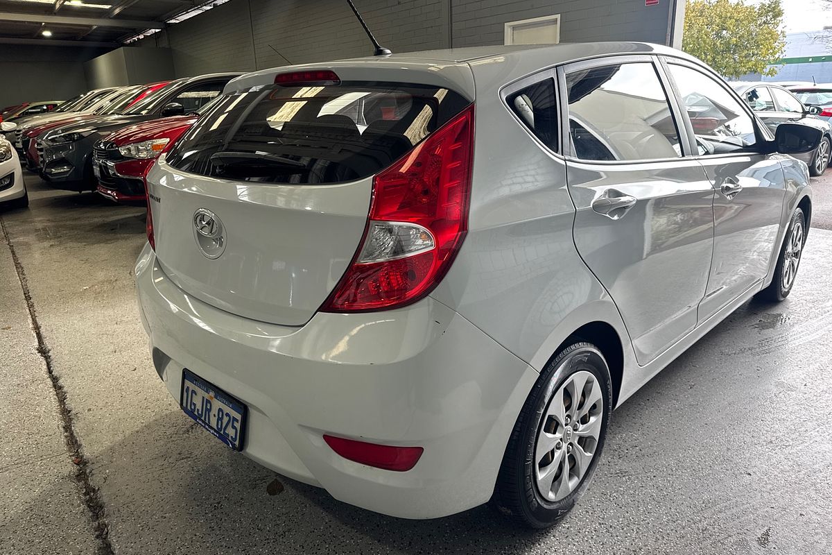2017 Hyundai Accent Active RB4
