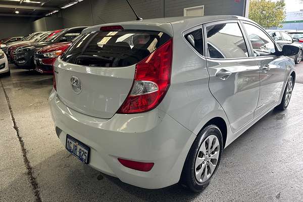 2017 Hyundai Accent Active RB4